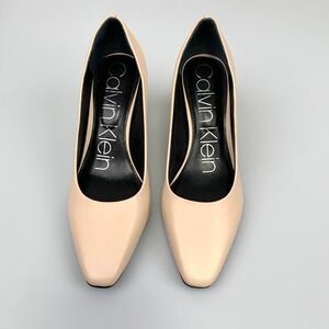 NIB Calvin Klein Women's Callia Pump Size 6.5